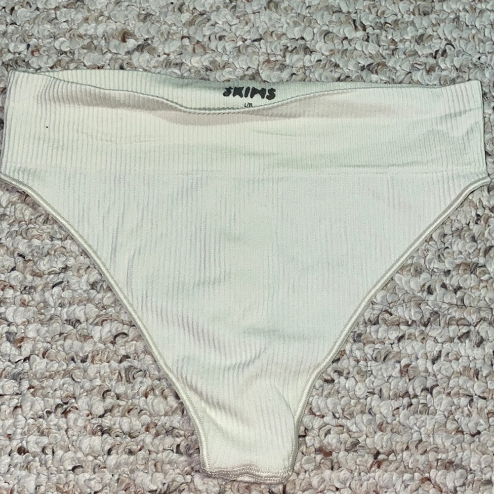 SKIMS seamless rib thong